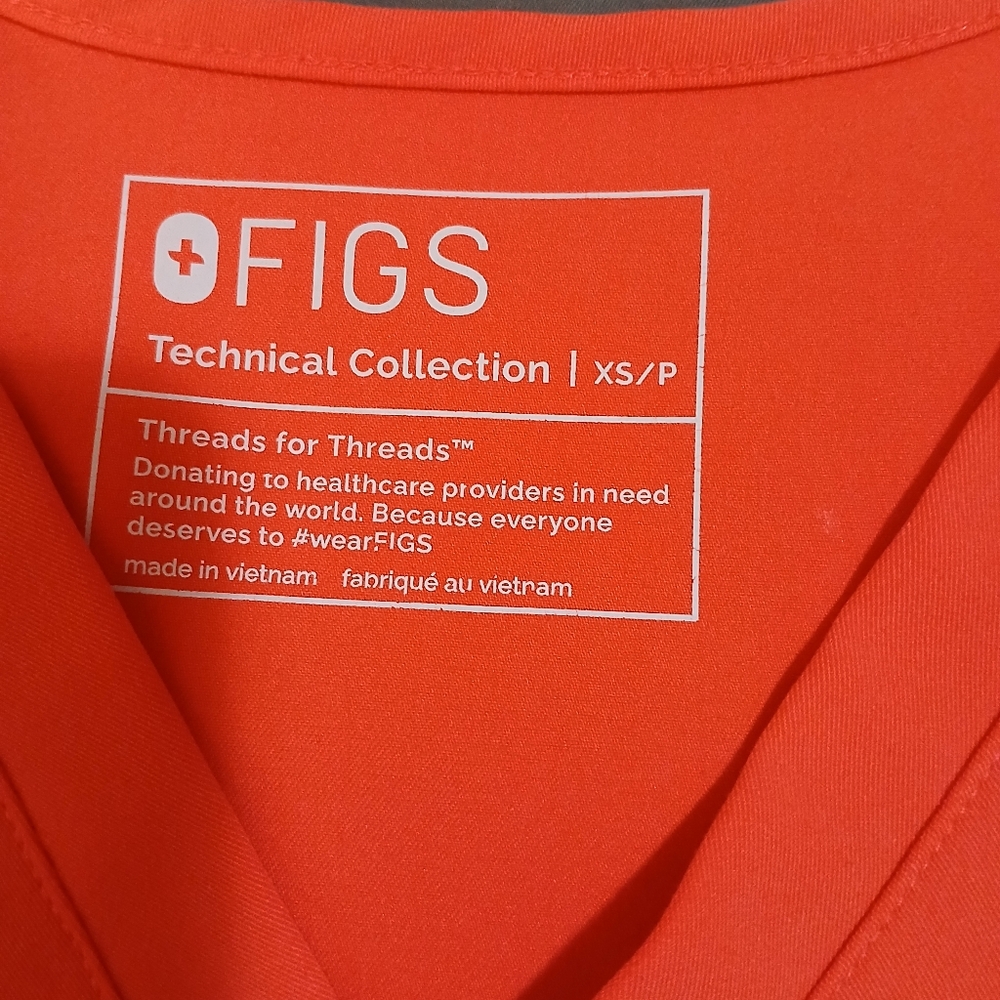 Coral/Orange xs petite scrub set